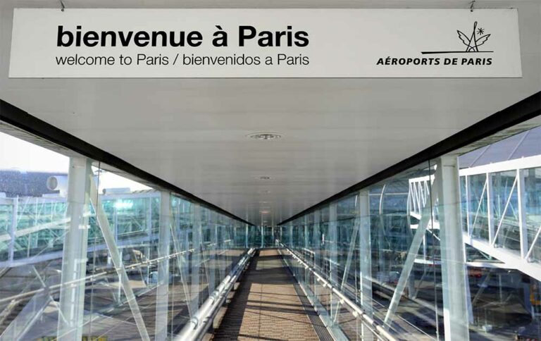 Paris Airports to city center: 3 convenient ways for a smooth arrival