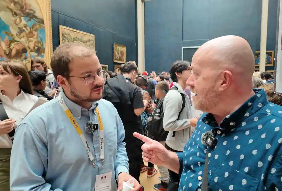 Le Louvre Museum Paris - Tickets, Tours & Visitor Guide 3 louvre guided tour