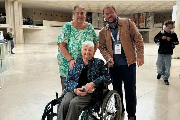 Louvre Wheelchair-Accessible Private Tour