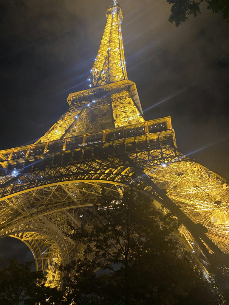 Tour Eiffel at night