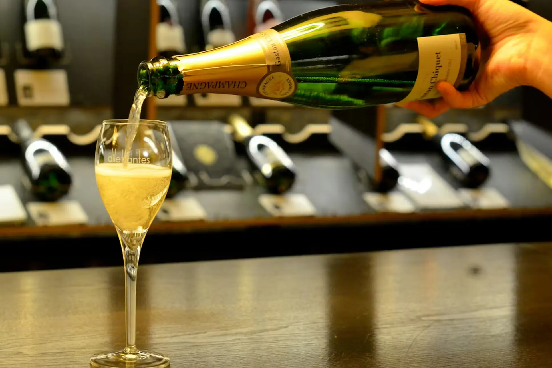 Paris: Champagne and Food Tour