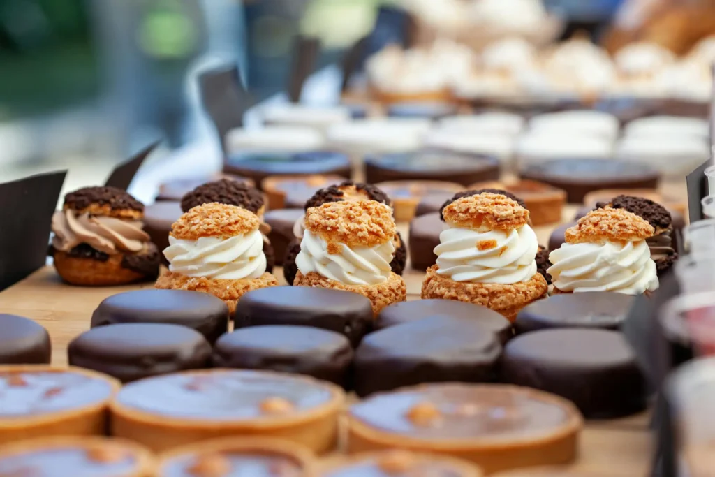 Best Pastry Class Paris (2026): Macaron, Croissant & Baking Workshops 1 French pastry