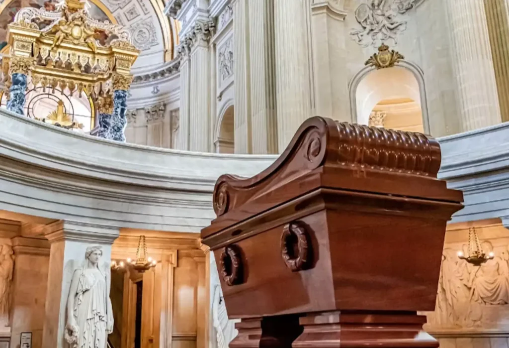 Les Invalides & Napoleon's Tomb Tickets (2026): Army Museum Guide, Prices & Hours 3 Napoleon's Tomb Les Invalides Dome