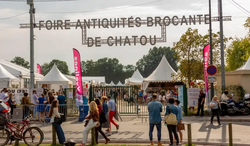 Paris in March: What to Do, Weather & Events 2 The entrance of the Foire de Chatou antiques fair