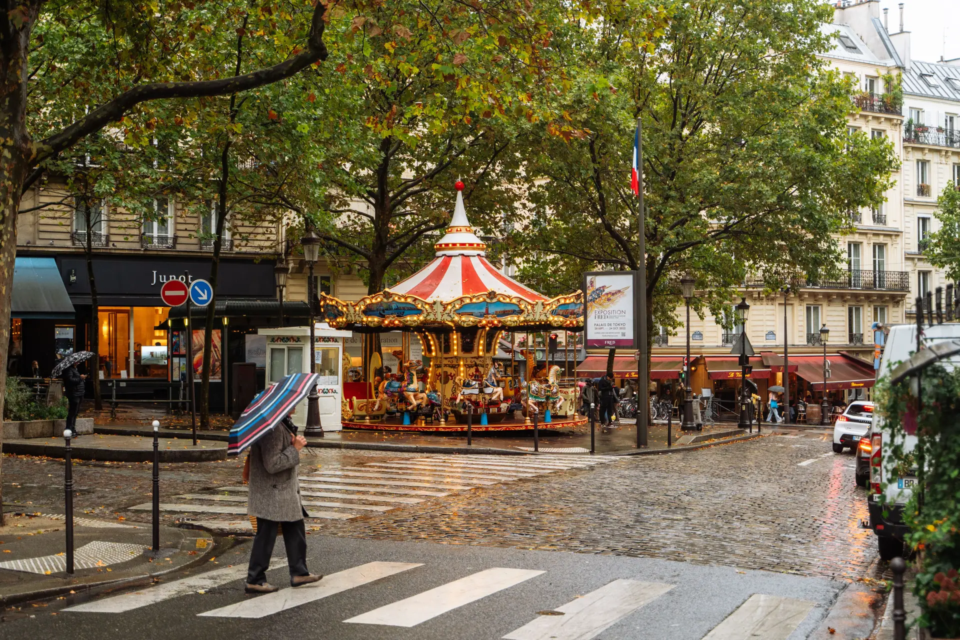 Paris in October: What to Do, Weather & Events 2 Paris in the fall rain