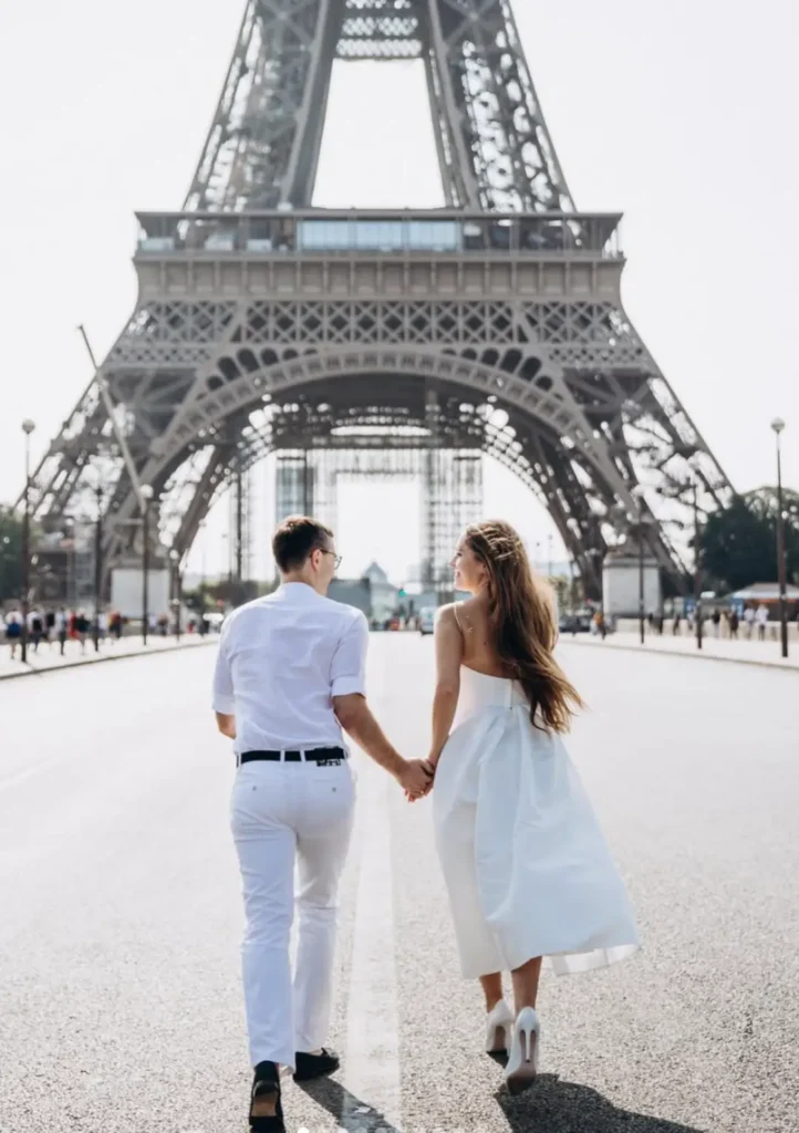 Paris Photographer Julia Dutchak | A Photographer Who Captures Love 8 julia1